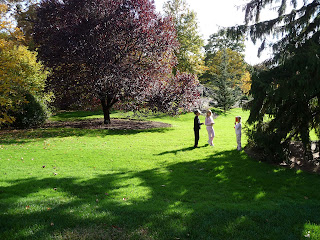 New York Botanical Garden, children playing