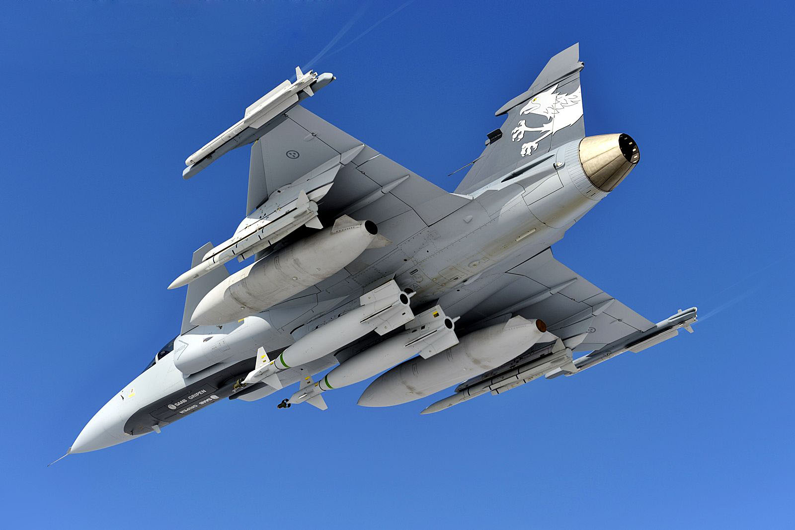 DEFENSE STUDIES: Saab Eyeing Lease of Gripen to Malaysia and a Follow