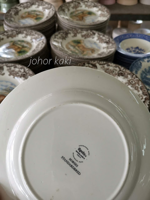 Claytan Ceramics Factory Store @ Ayer Hitam Johor. Claytan Ceramics Factory Store @ Ayer Hitam Johor.