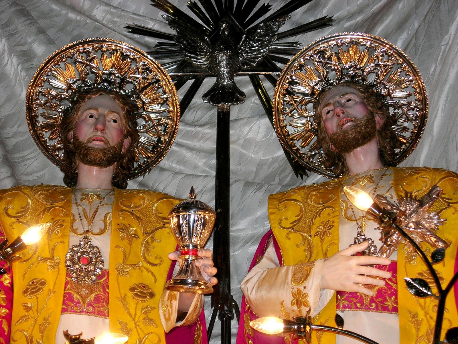 Storia Dei Santi Cosma E Damiano Voci e colori del Sud: La storia dei Santi Medici Cosma e Damiano martiri