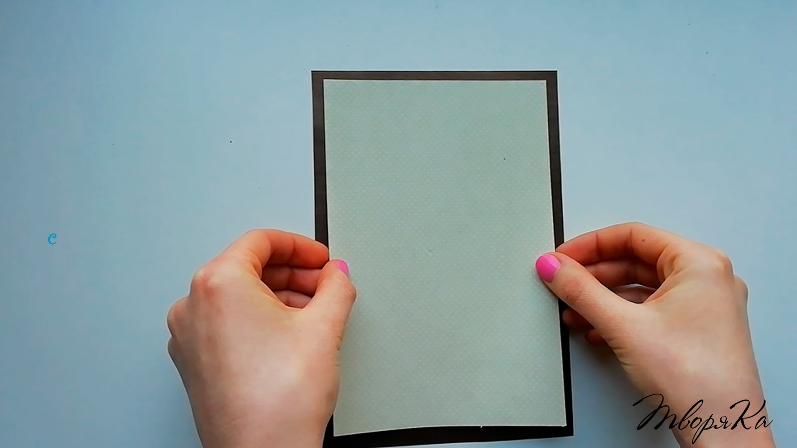 8 марта париж