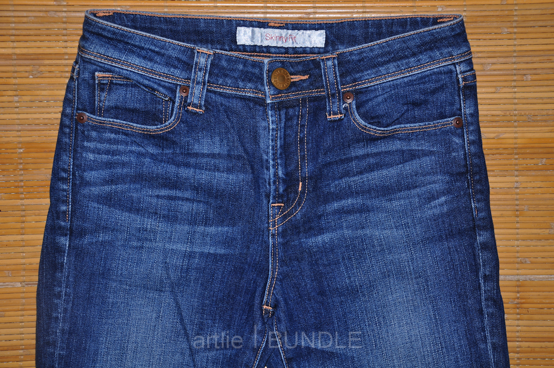 Vintage | Branded | Clothing: (BM4-0919) UNIQLO Skinny Fit Blue Jeans 28