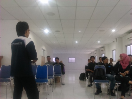 Praktek Public Speaking mencoba Praktek Public Speaking