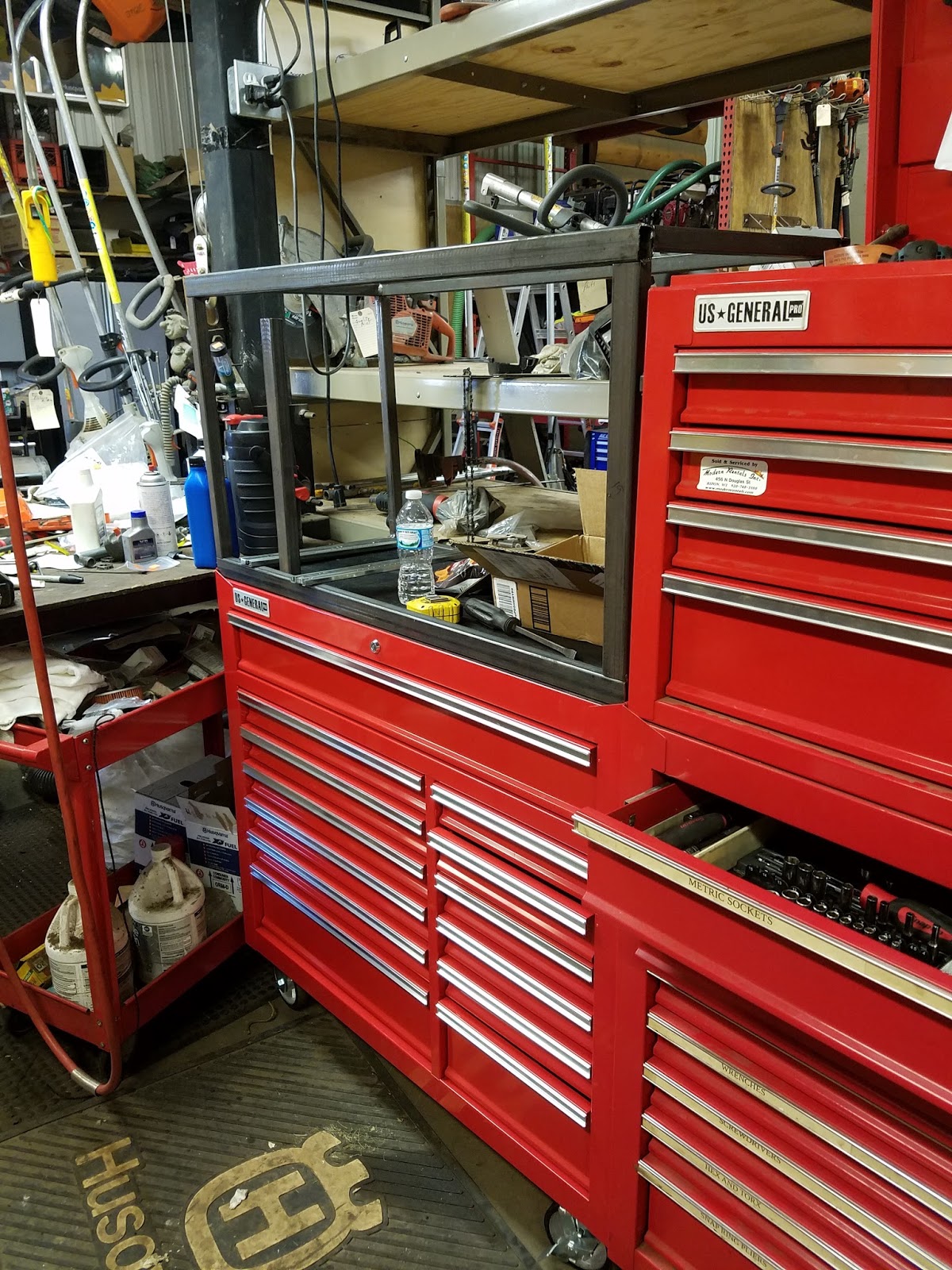 The greasy shop rag WednesdayToolbox Hutch