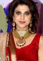 Varsha Usgaonkar Husband Age Daughter Photos Family Married Ajay Shankar Child Family Photos Husband Name Date Of Birth Songs Facebook Movie List Instagram Aaj Hum Tum O Sanam Wiki Biography Movies Usgaonkar is an indian film actress from goa, who has worked in various bollywood and marathi movies as the leading lady. varsha usgaonkar husband age daughter