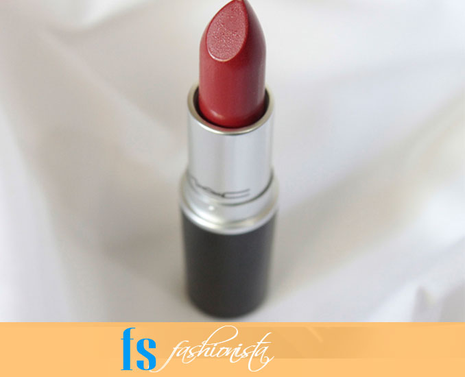 The texture of Mac Matte Chili lipstick, this red shade has really inspired me