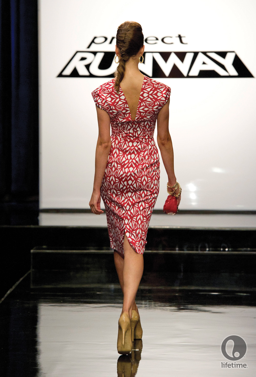 Tirare le fila Project Runway 10 Episode 9 And Now a Word from our