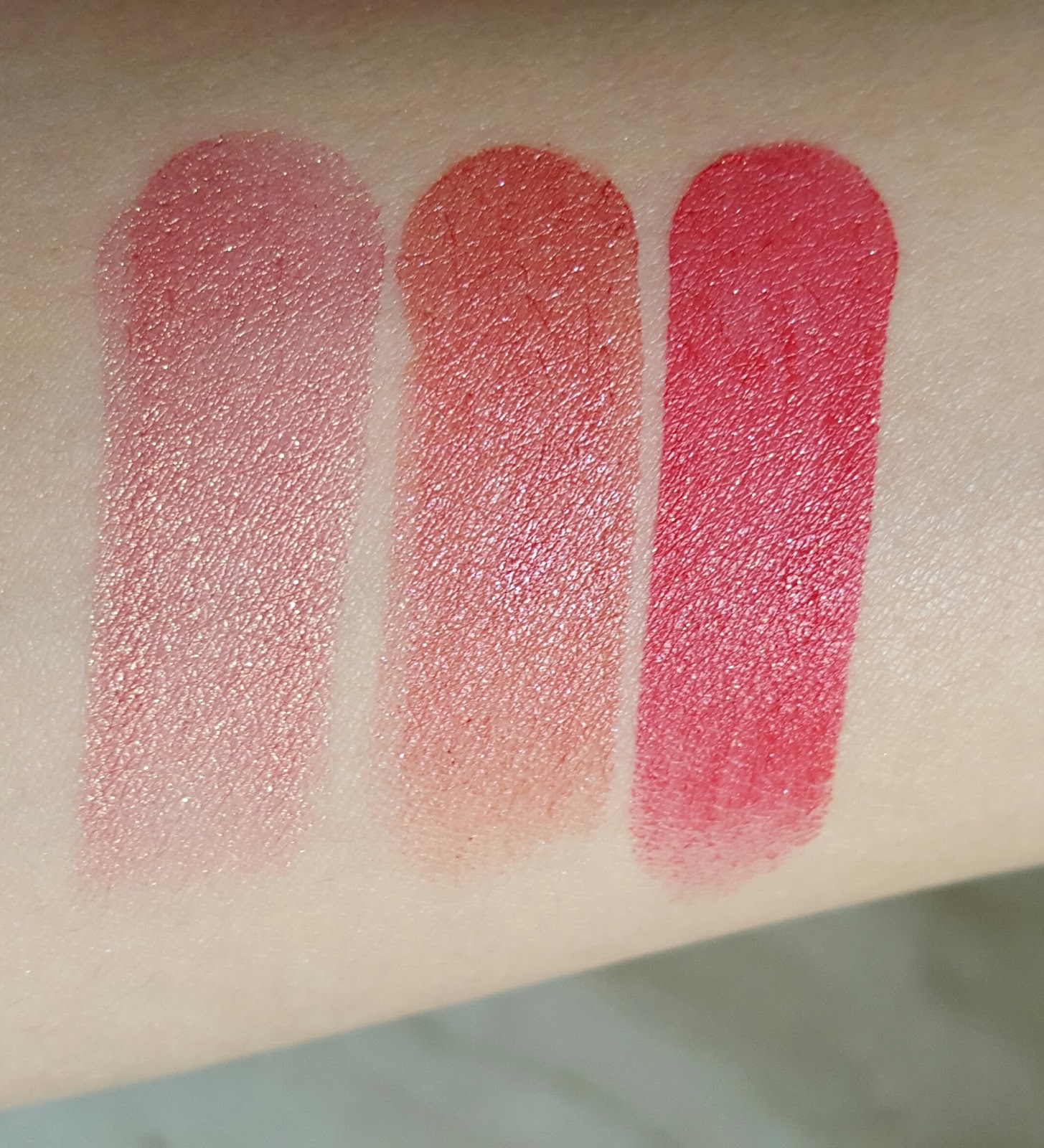 RIDZI MAKEUP NEW LAUNCH LAKME ABSOLUTE ILLUMINATE AND SHINE RANGE LIP