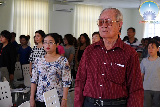 HÌNH ẢNH WORKSHOP THA THỨ, QUÊN VÀ TIẾP TỤC SỐNG HINH-ANH-THA-THU-QUEN-TIEP-TUC-SONG-DIEN-GIA-TRISH-SUMMERFIEL-INNER-SPACE