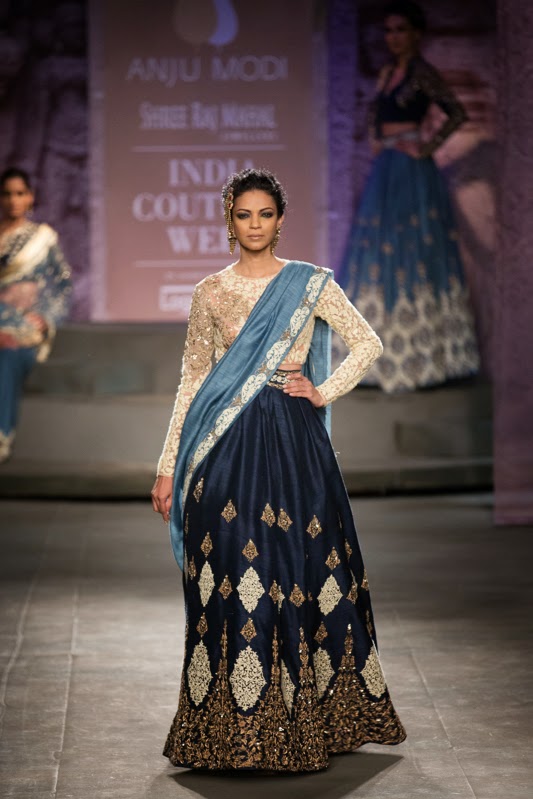 Anju Modi Show at India Couture Week 2014 - Vega Fashion Mom