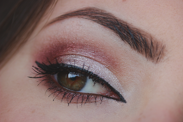 silver and mauve makeup