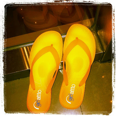 Zara Flat Leather Slippers | Flat leather slippers, Women shoes online, Leather slippers