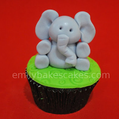 elephant cupcake