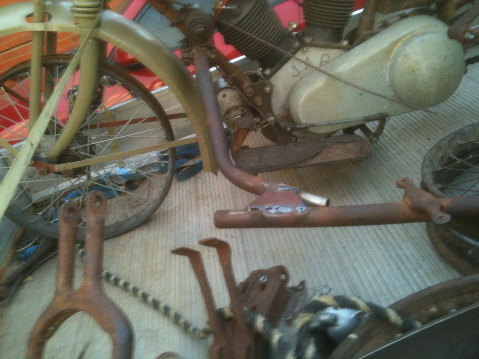 CK's Cannonball Motorcycle 2012 Sidecar Connection.