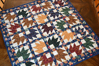 https://www.etsy.com/listing/288264093/quilted-table-runner-canadian-maple-leaf