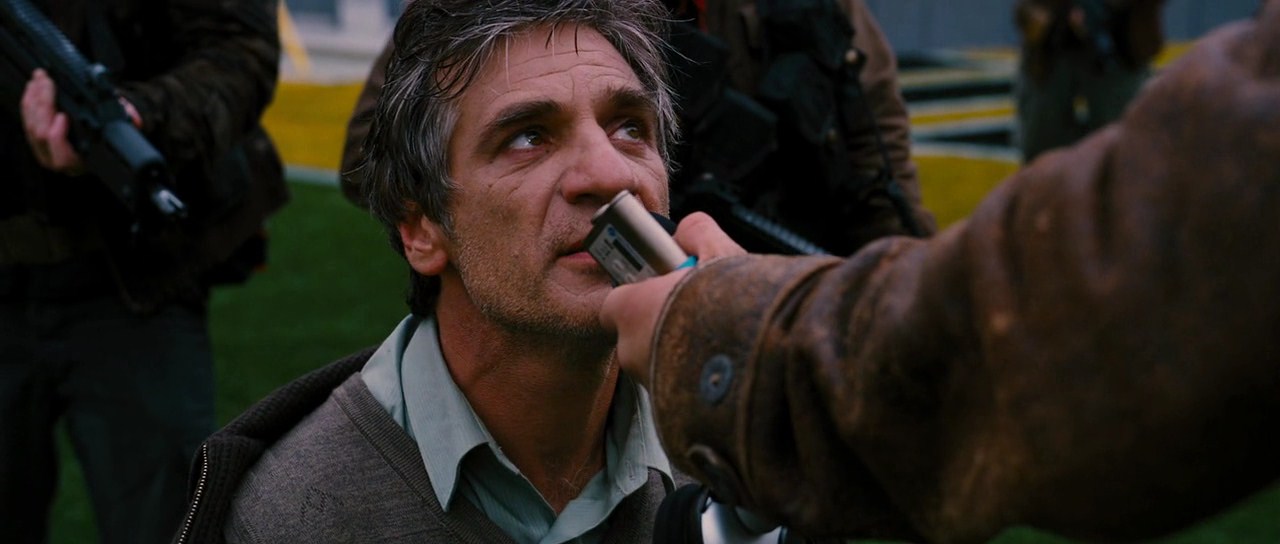 The.Dark.Knight.Rises_LUISFULL_3.jpg
