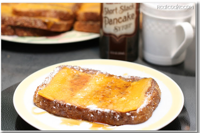 French Toast Recipe with a twist ~ Cheesy French Toast. Deliciousness! #FrenchToast #Recipe #RealCoake