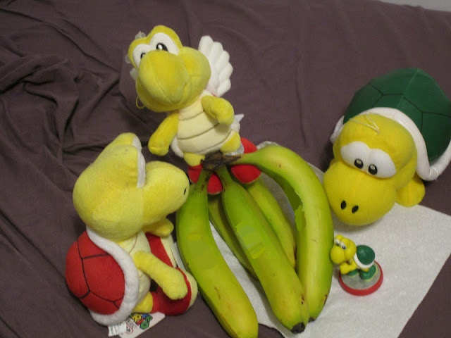 Paratroopa plush plushie banana bunch Koopa Troopa amiibo delivering bananas mail package