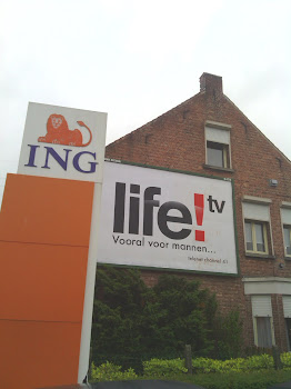 Life!tv billboard in de straten