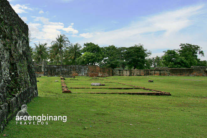 jalan masuk benteng speelwijk serang banten