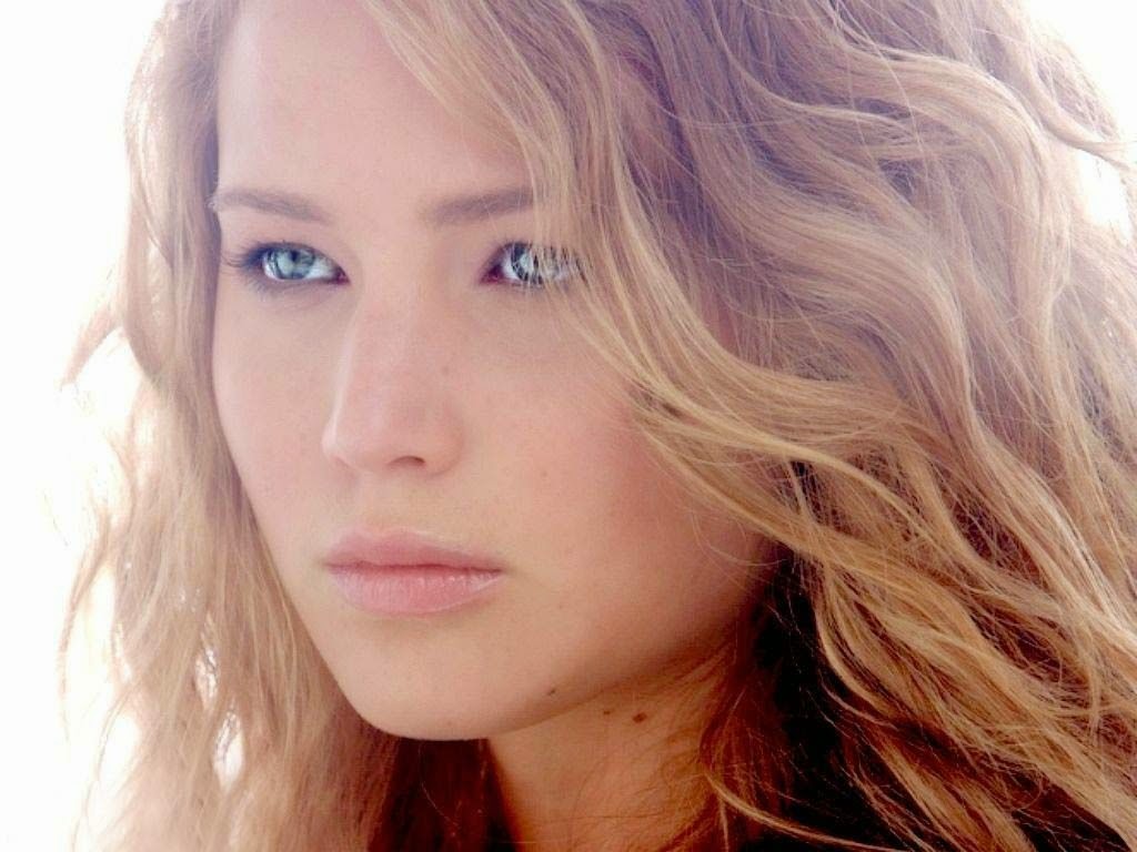 HOT STUFF JENNIFER LAWRENCE Good Looks, Sexy Body & Great Actress
