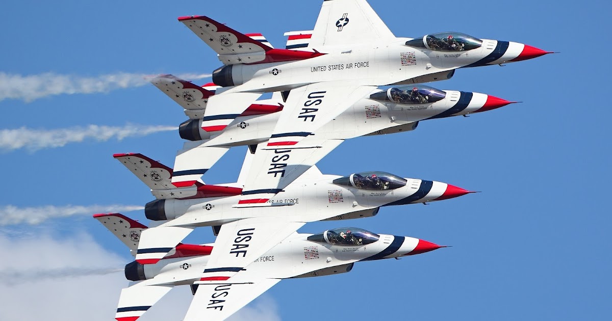 USAF Thunderbirds F16 Team Lined Up Aircraft Wallpaper 3938