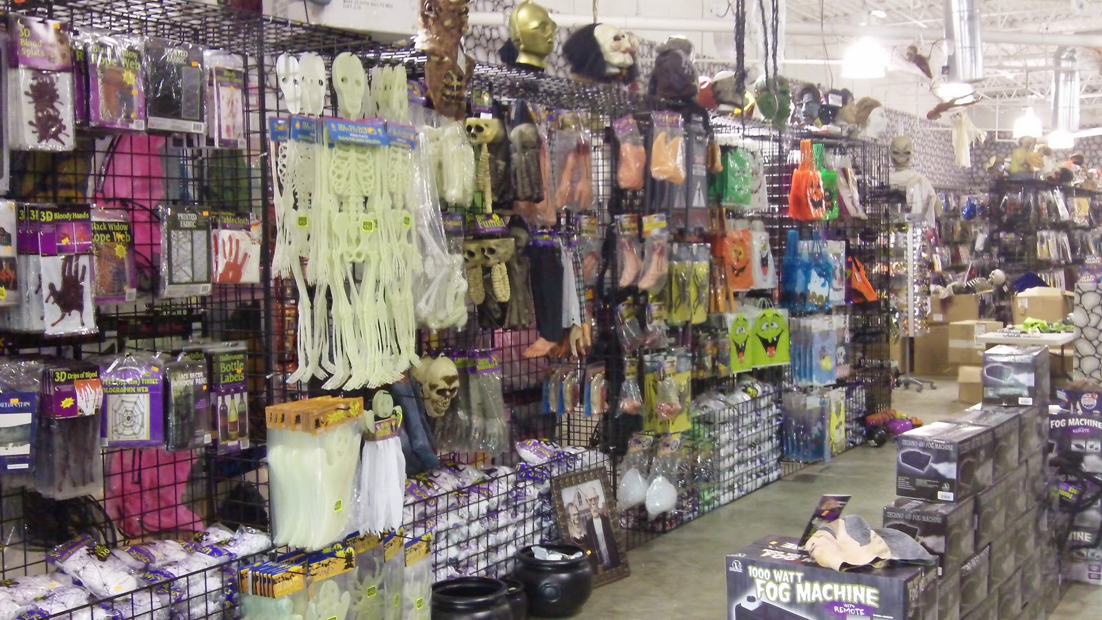 An Ode to the Seasonal Halloween Stores of 2012 ~ THE INTERNET IS IN