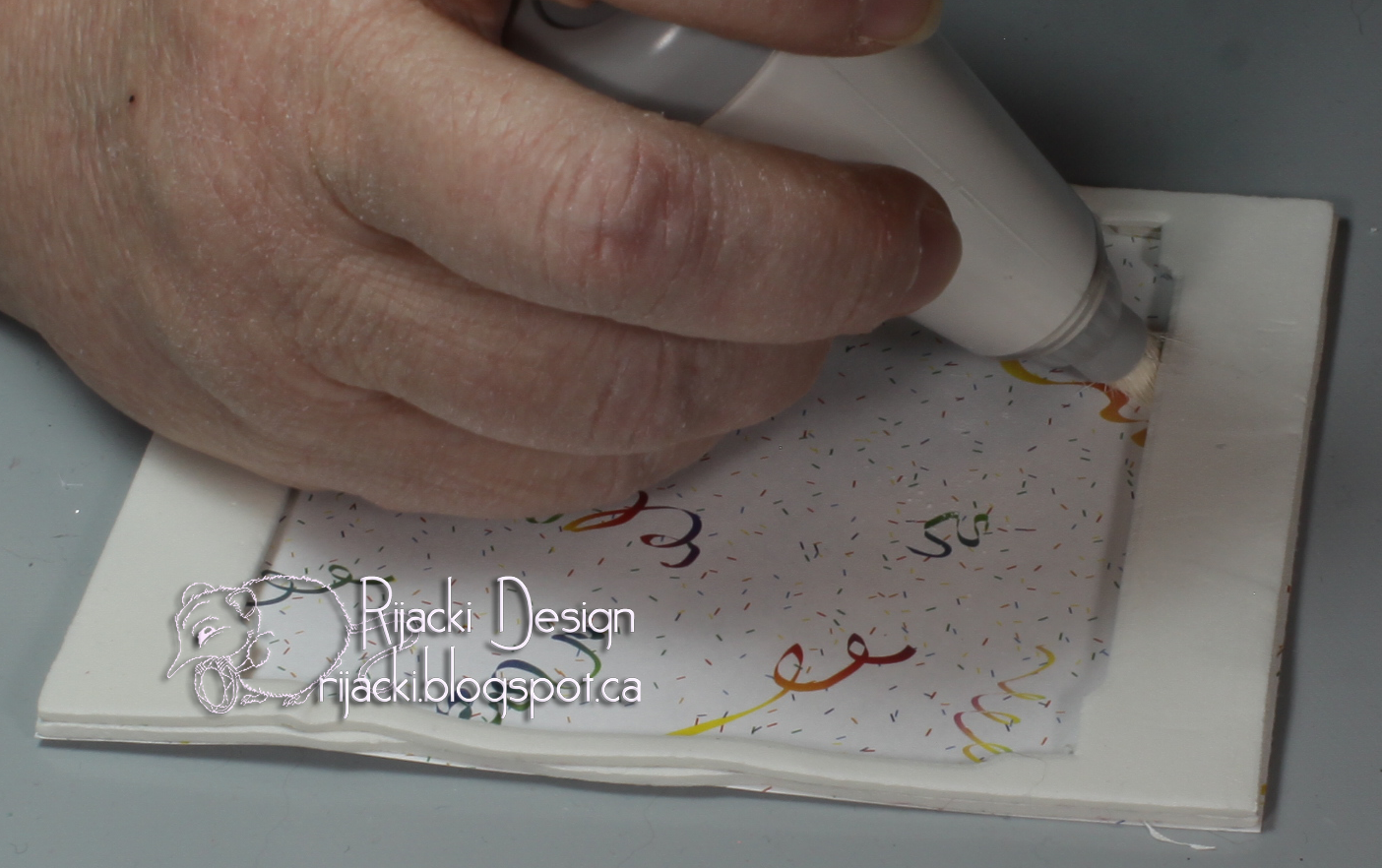 Rijacki's Celebrate watercolour pencil, shaker