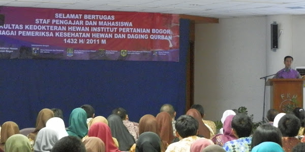 Rektor IPB Melepas Pemeriksa Kesehatan Hewan dan Daging Qurban 1432 H