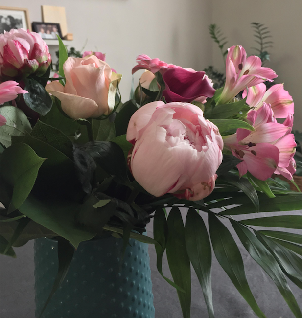 Bouquet roses et pivoines Interflora via Nat et nature