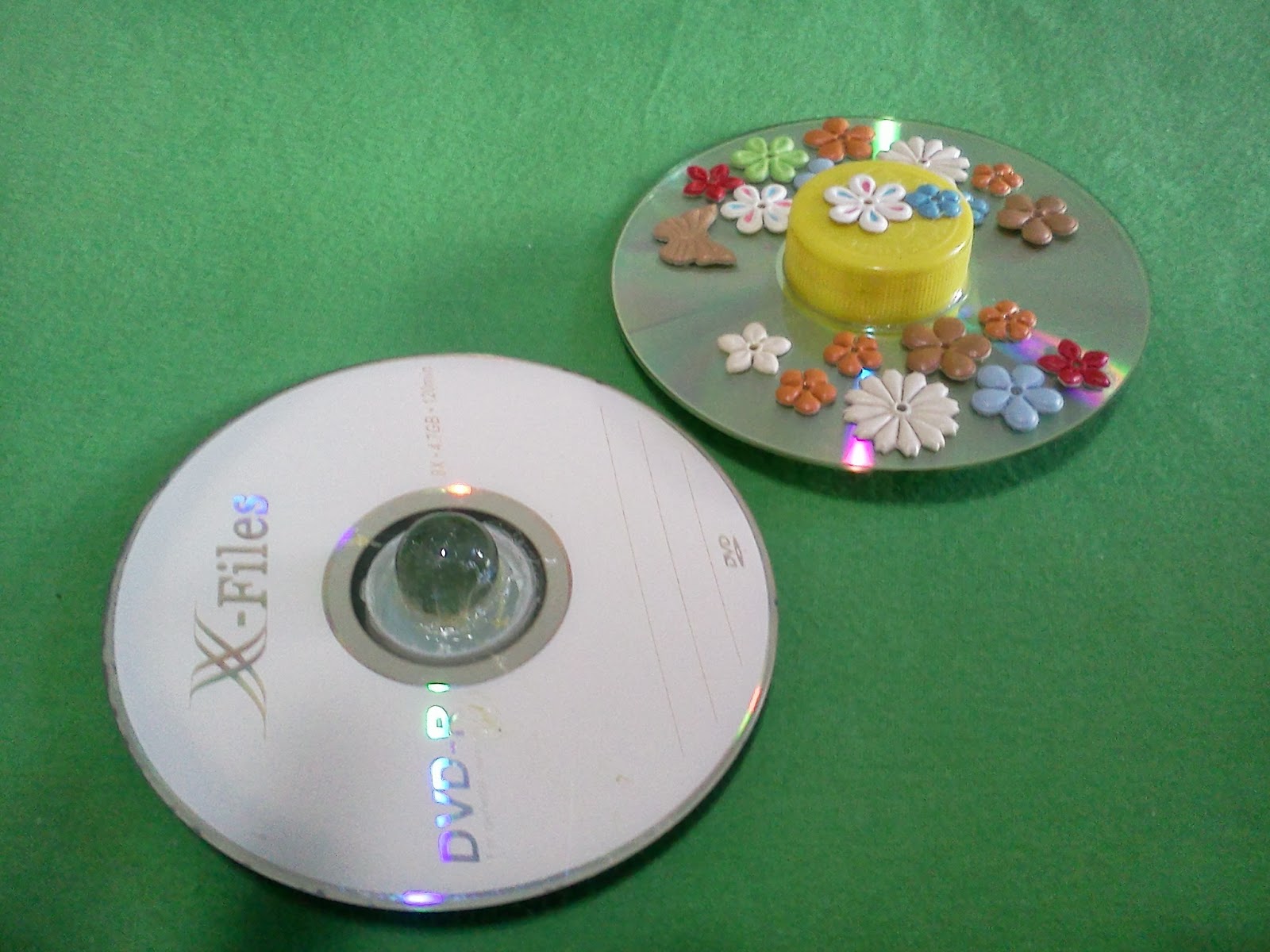 Como Fazer um PIÃO CASEIRO com CD💿 