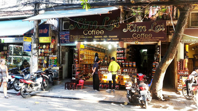 Cafeterias barrio antiguo hanoi, Viajes Vietnam