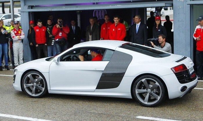 Криштиану Роналду Audi r8