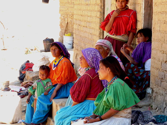 Huichol women and children, on Wikipedia Image: Huichol women and children, on Wikipedia