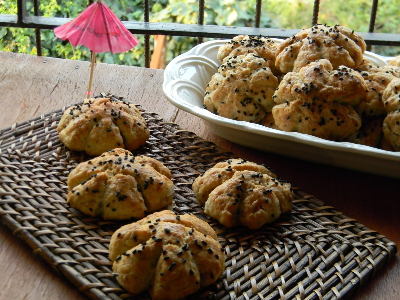 Kıkırdaklı Poğaça Vişnap