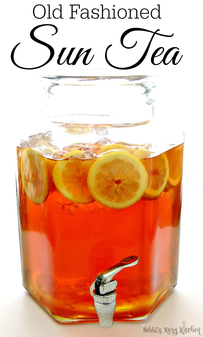 Cool that summertime heat with some good Old Fashioned Sun Tea  with lemon from www.bobbiskozykitchen.com