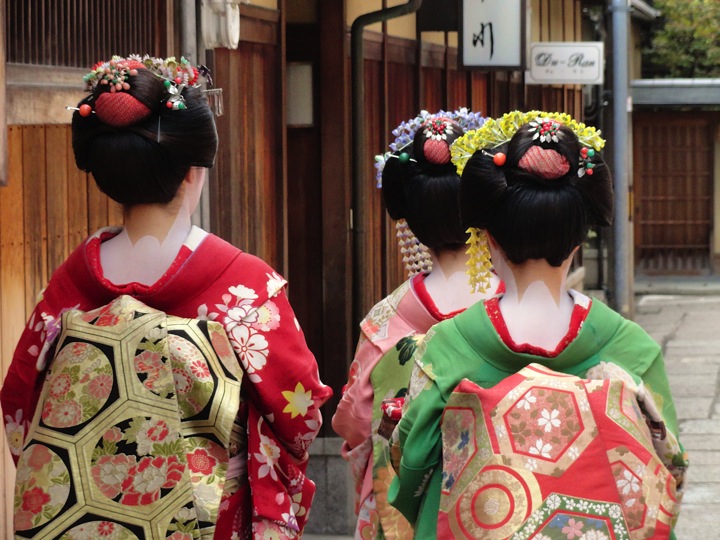 Japan.WOW ultimate femininity Share your WOW! Japan photo contest