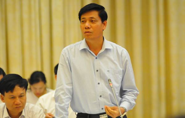 Thứ trưởng Bộ GTVT Nguyễn Ngọc Đông tại họp báo