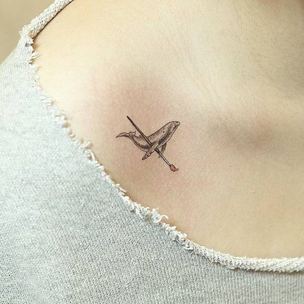 Tatuagens femininas na clavícula Tatuagens femininas na clavícula