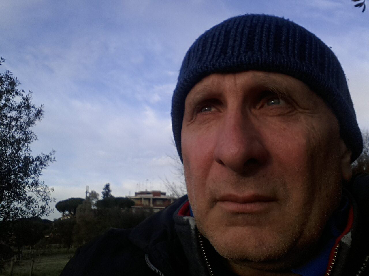 Contatto diretto Intervista a Mario Pezzolla Chi erano i Beatles?