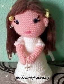 http://amigurumiscuquis.blogspot.com.es/2015/03/nina-de-comunion.html