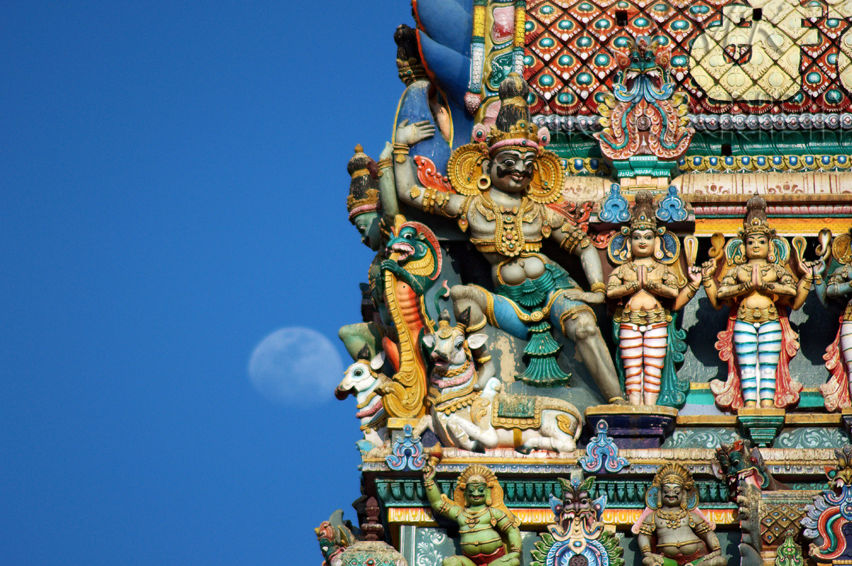 Храм минакши индия. Храм минакши. Минакши амман в мадурай. Храмовый комплекс минакши индия. Храм минакши индия внутри.