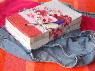 Capa de Bíblia de Patchwork Vermelho