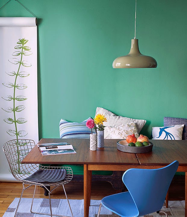 Die-Wohngalerie: Mit Farbe richtig gestalten – Pariser Wohnung im