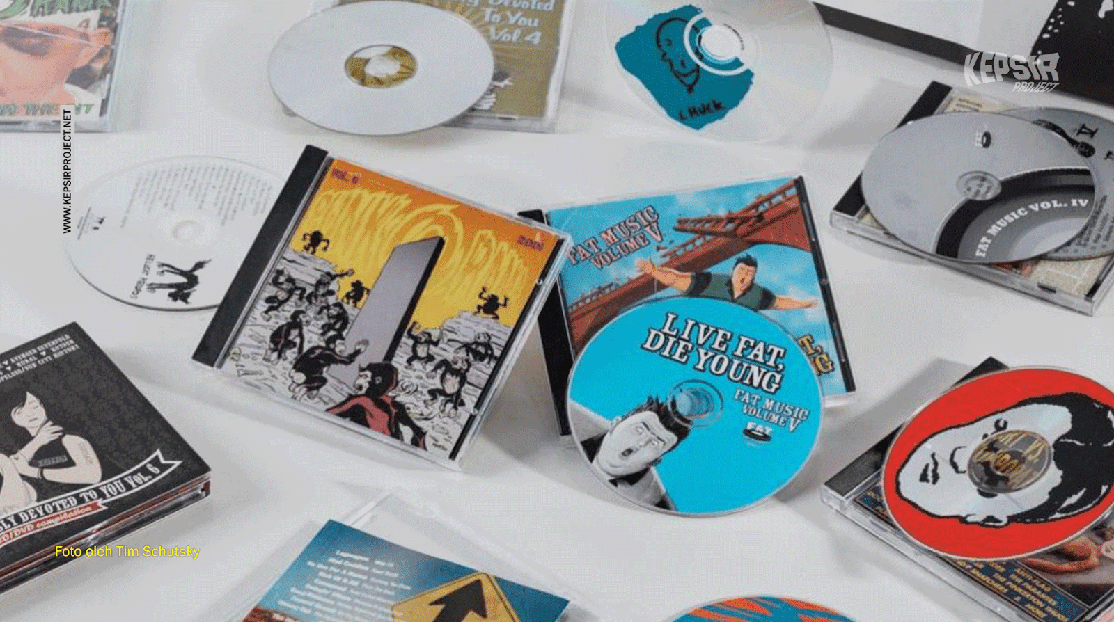 Sebuah Kisah dari CD Kompilasi Murah yang Sukses Membangkitkan Gairah Musik Punk 13 Sebuah Kisah dari CD Kompilasi Murah yang Sukses Membangkitkan Gairah Musik Punk Sebuah Kisah dari CD Kompilasi Murah yang Sukses Membangkitkan Gairah Musik Punk