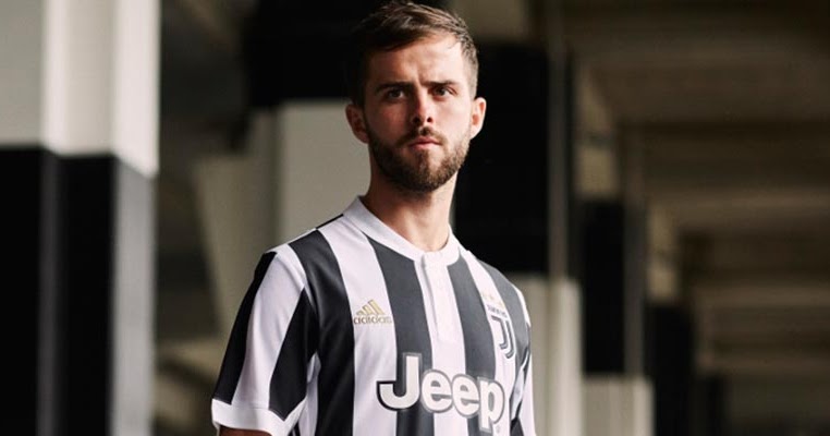 bevolking Catena Overwinnen Juventus 17-18 Home Kit Released - Footy Headlines