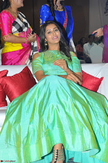 Pooja Jhaveri in Beautiful Green Dress at Kalamandir Foundation 7th anniversary Celebrations ~  Actress Galleries 004