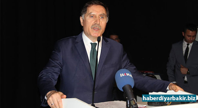As the West retreats, Anatolian civilization sprouts again DIYARBAKIR-Şeref Malkoç, the Chief Public Auditor attended the conference as a speaker, said that the West was declining and after the destruction of the last 200 years, the Anatolian civilization sprout again.