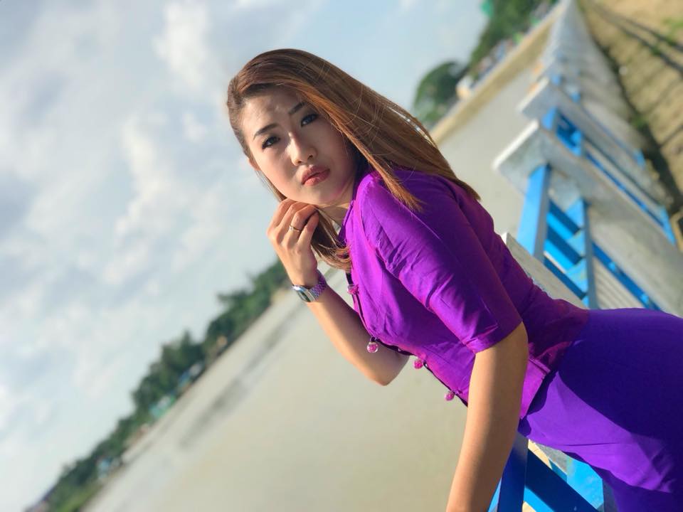 Trending model Nan Htaik Htar San in Myanmar Dress 