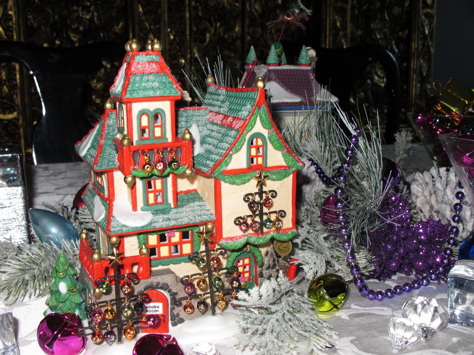 Christmas Village Fun Blog Decorating the Christmas Tablewith